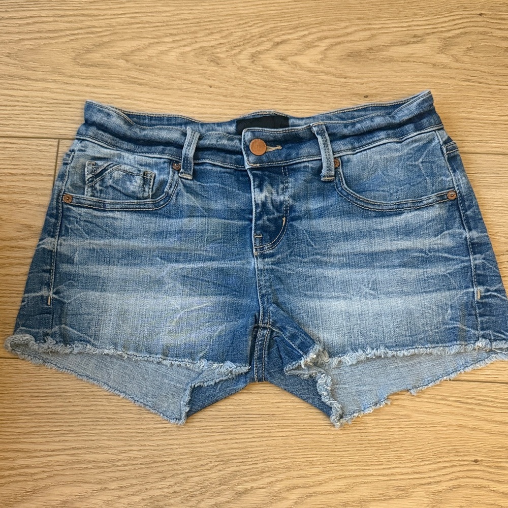 Classic Frayed Hem Denim Women's Shorts - Blue